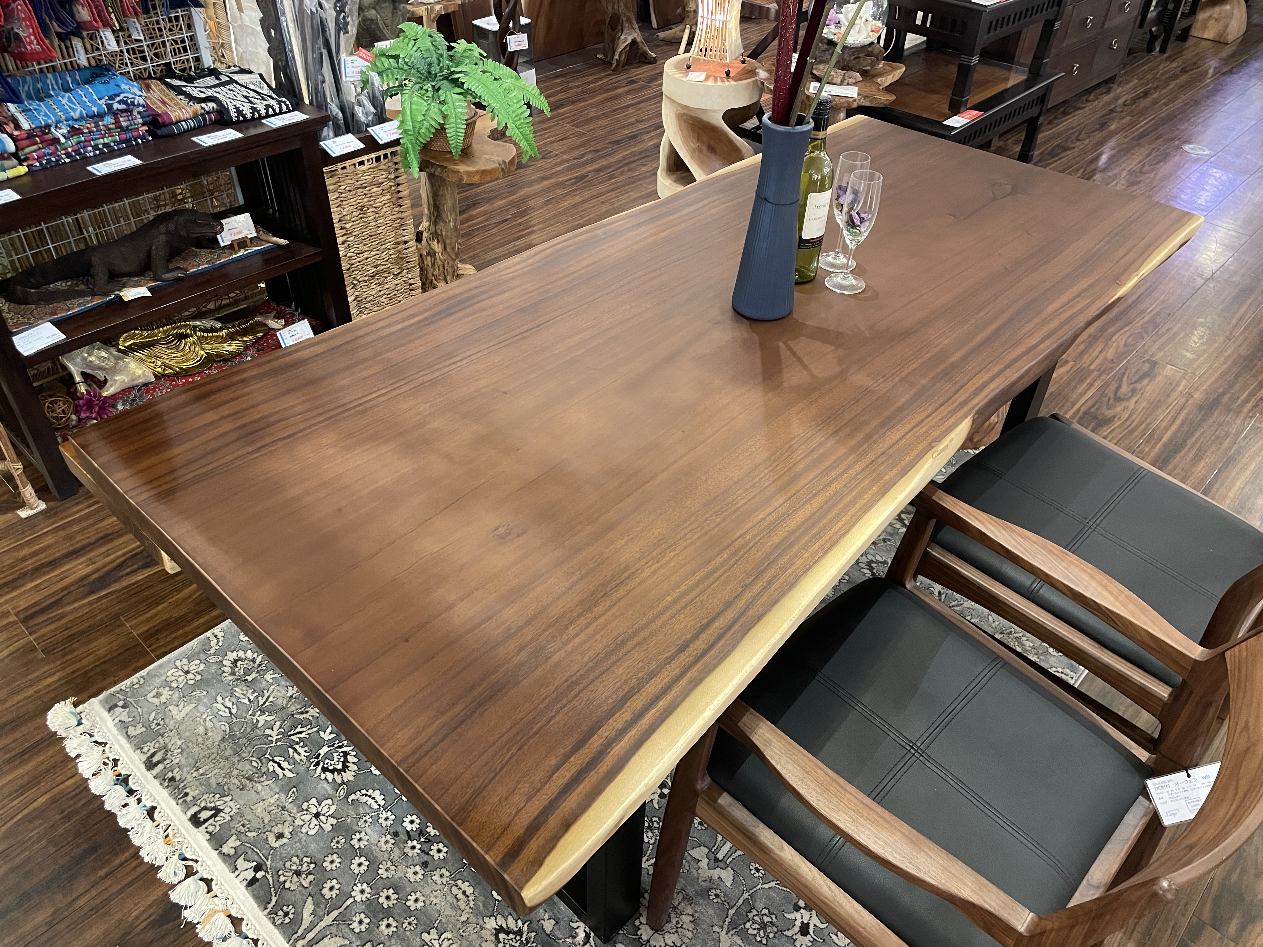 モンキーポッド一枚板テーブル入荷！│スタッフブログ│アジアン家具